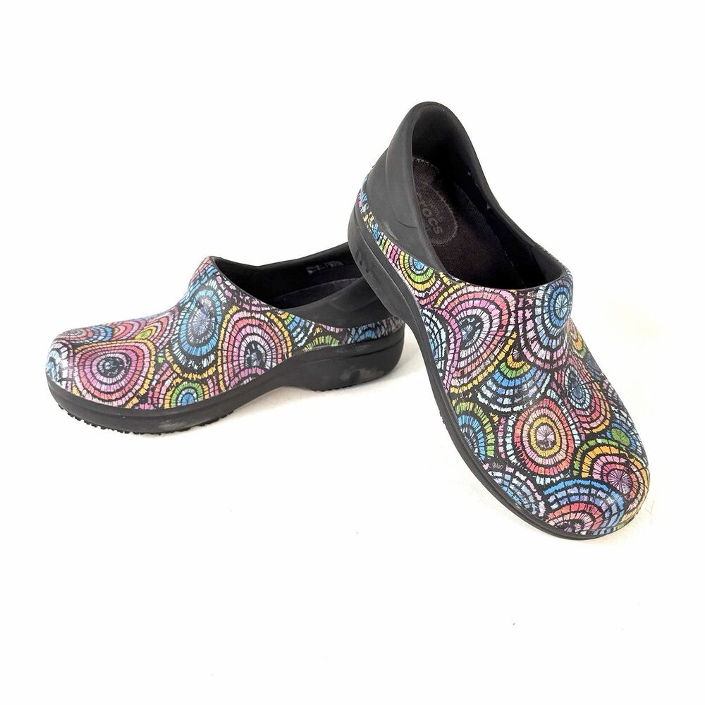 Crocs Shoes Neria Pro II Clog Womens Sz 6 Multicolor Paisley Floral Slip Resist